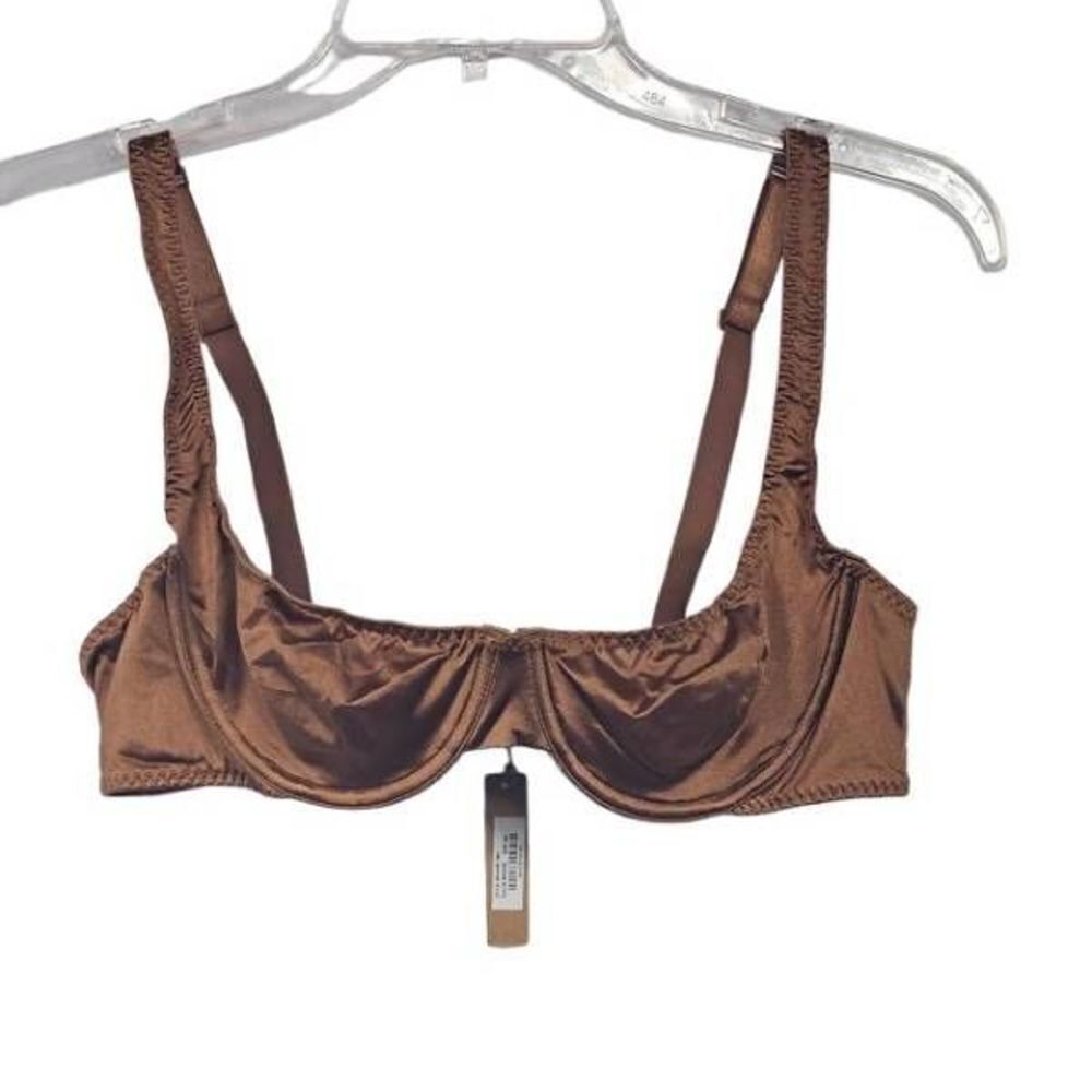 Skims underwire demi cup bra Nwt